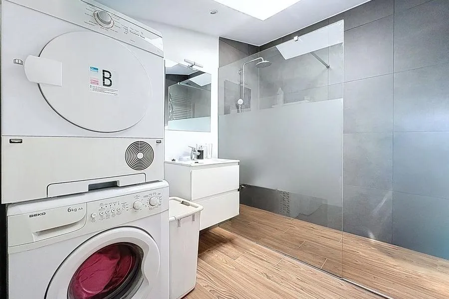Pesuköök - Apartment with Open Plan Living in Ath Centre