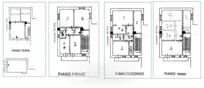 Plan - Terraced House with Multiple Apartments in Calitri