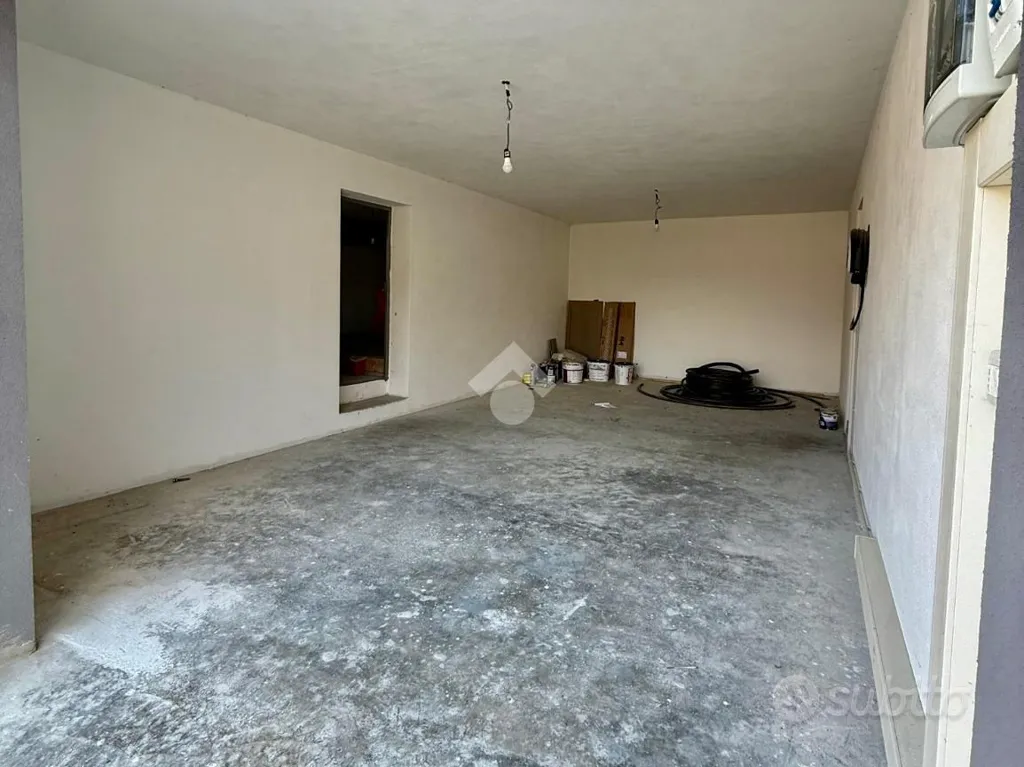 6-room house in IT
