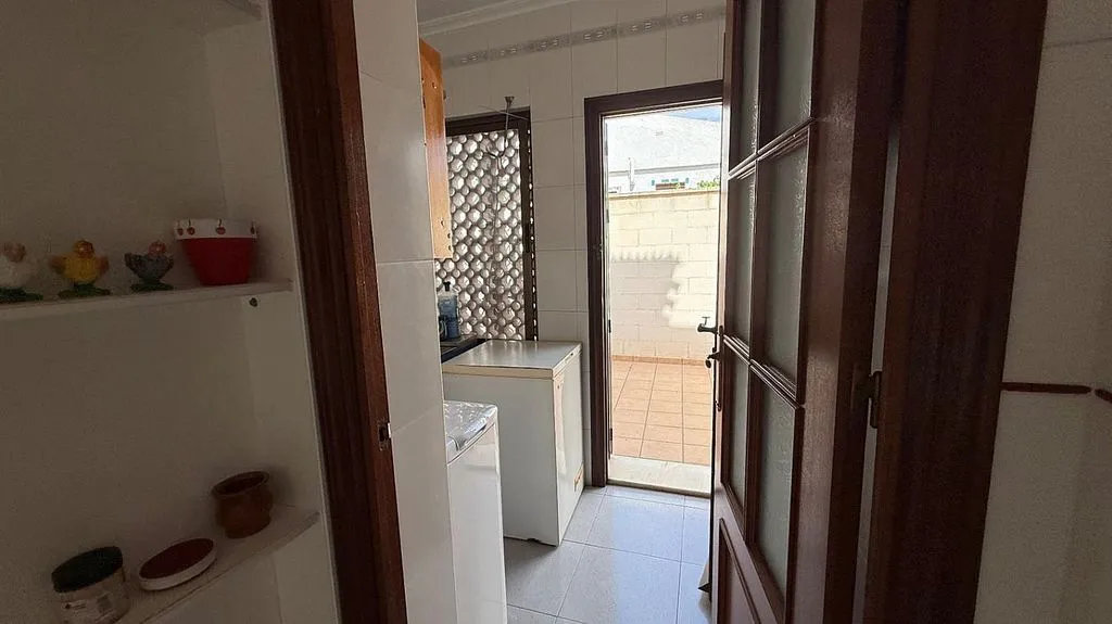 Pesuköök - Rustic Chalet with Pool in La Zenia