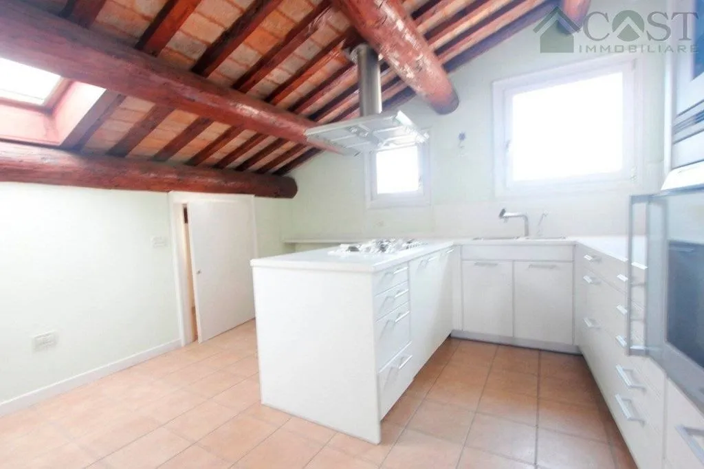 Cuisine - Luxury Penthouse with Panoramic Views in Vicenza