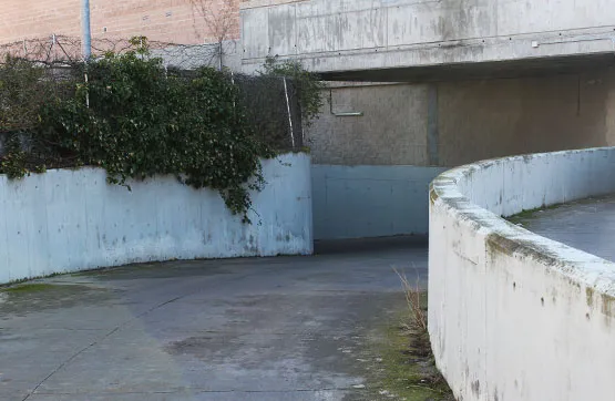 Extérieur - Garage with Secure Access in Getafe