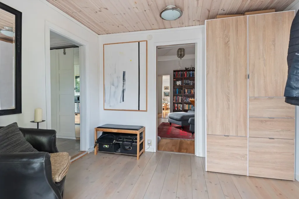 Hallway - Seaside Villa with Sauna & Pool near Ingaröfjärden