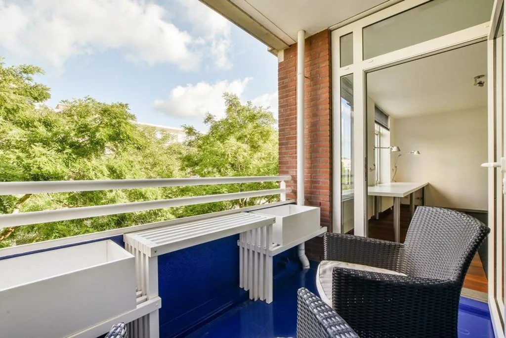 Rõdu - Semi-Detached House with Courtyard in Den Haag
