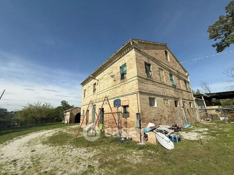 Esterno - Rustic House with Potential in Corridonia