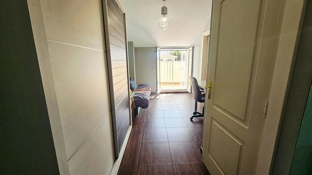 Entrée - Semi-detached House with Pool in Benalmádena
