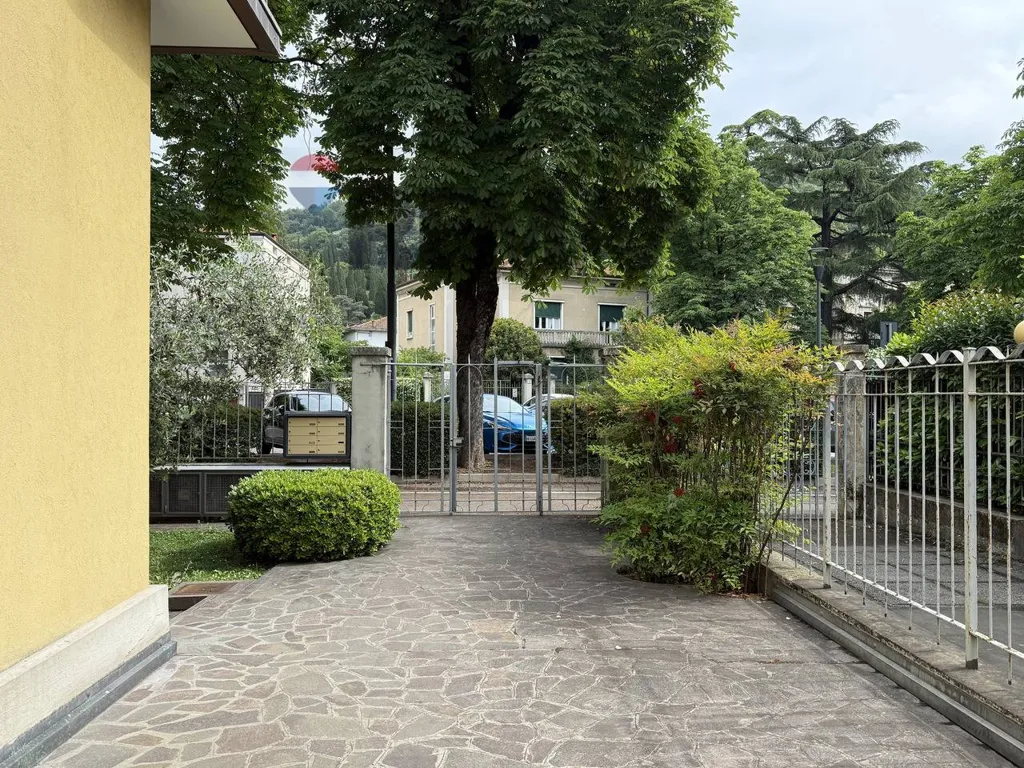 Extérieur - Spacious Apartment with Balconies in Brescia