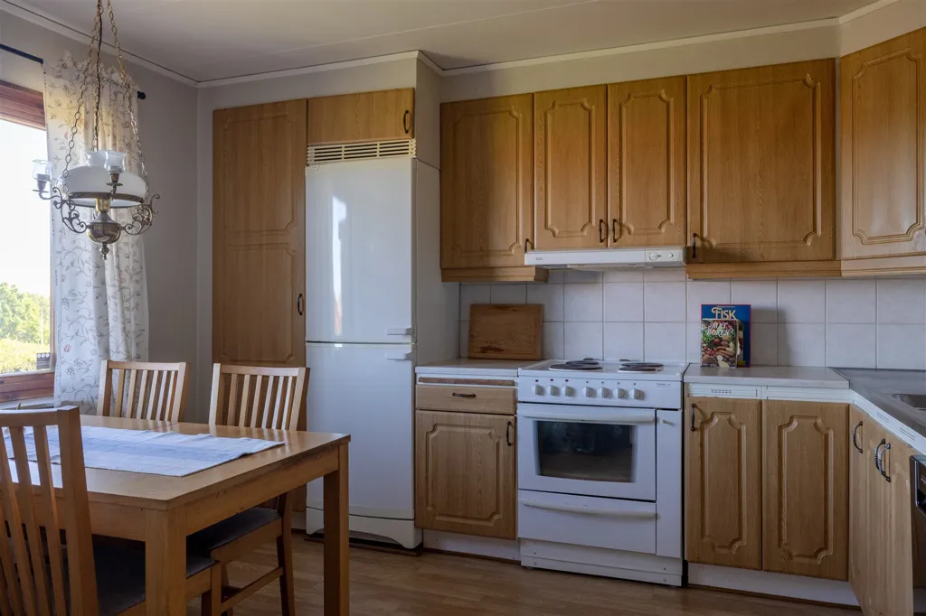 Köök - One-Storey Villa with Large Corner Plot in Hasslöv