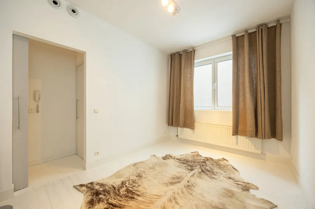 Chambres - Duplex Contemporain avec Garage à Anvers
