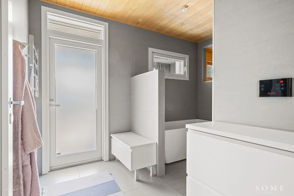 Vannitoad - Modern Villa with Sauna in Tuusula