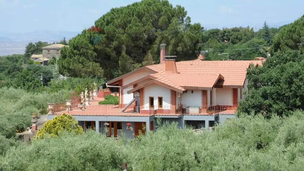 Extérieur - Villa with Panoramic Pool in Biancavilla