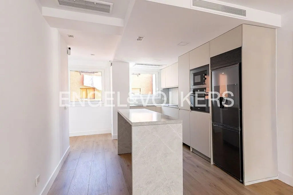Cuisine - Apartment with Pool in Gaztambide, Madrid