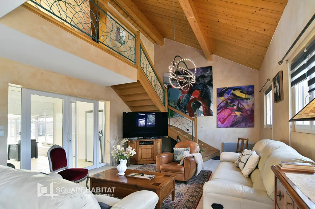 Elutuba - House with Indoor Pool in Plerguer