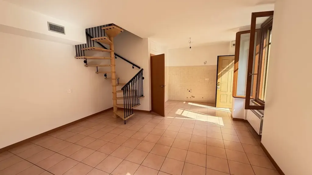 Pièces - Restored Triplex with Attic in Niguarda, Milan