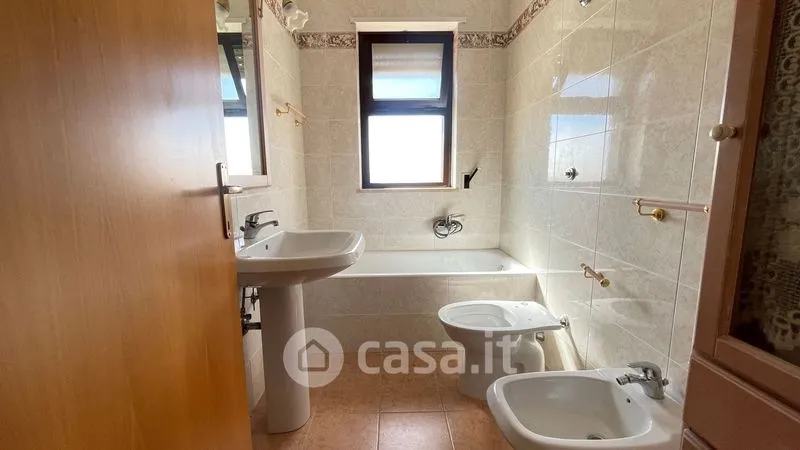 Salles de bain - Panoramic Three-Bedroom Apartment in Casamassima