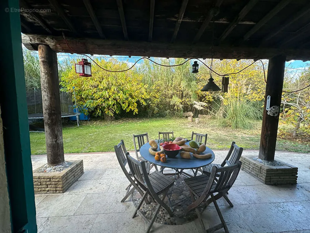 Terrazza - Architectural House with Garden in Arles