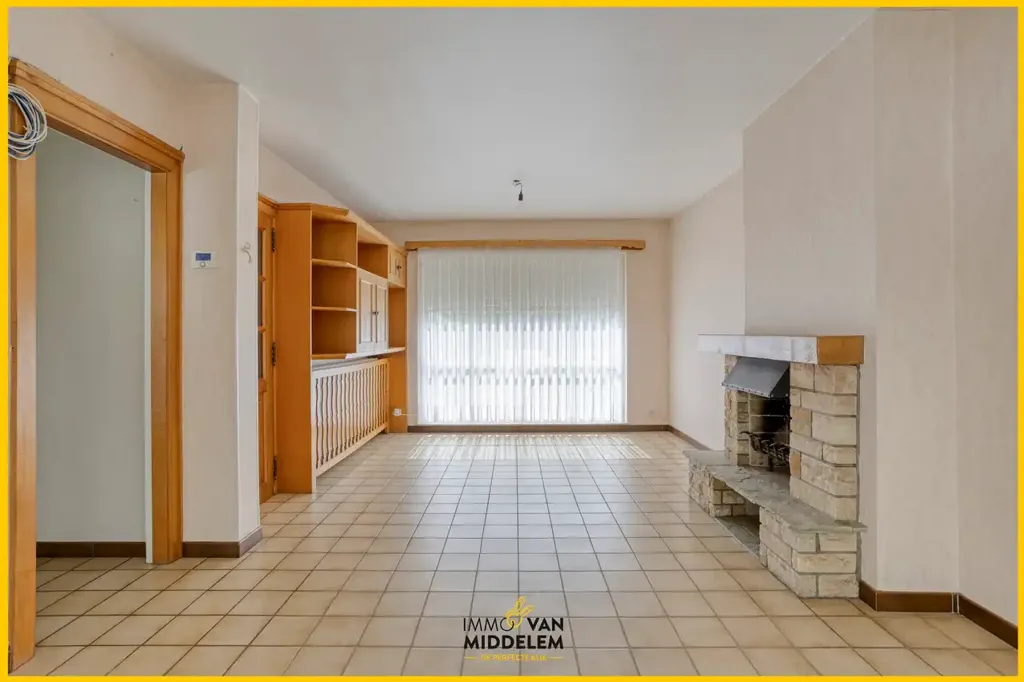 Living Room - Renovatable House with Garden in Ternat