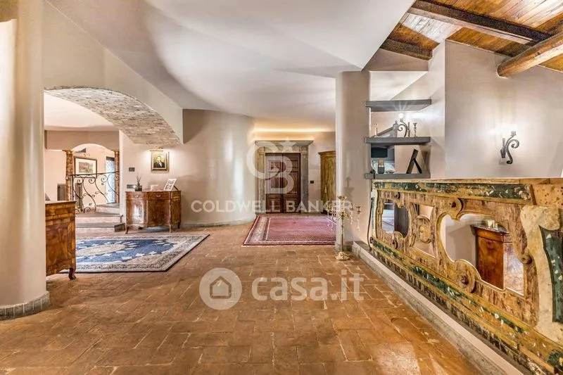 Esik - Villa with Infinity Pool in Viterbo