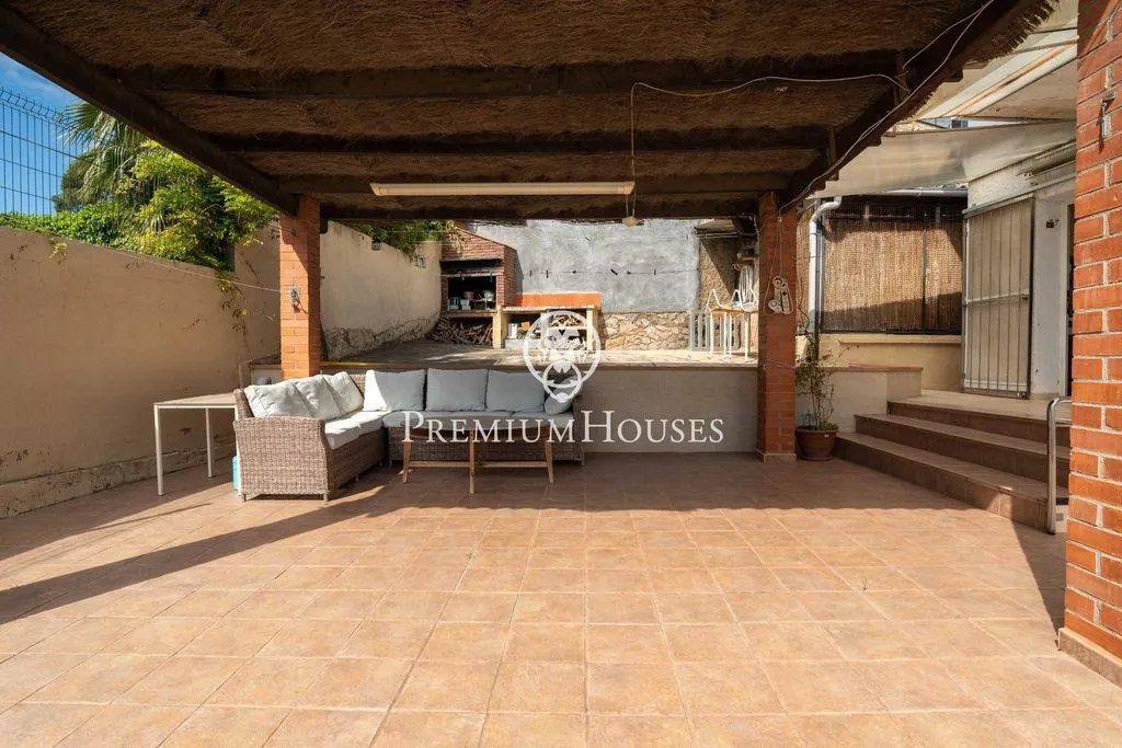 Terrazza - Luxury House with Pool in Castelldefels