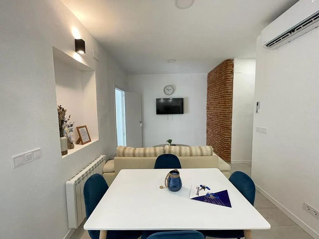 Salle à manger - Furnished Flat with Air Conditioning in Salamanca