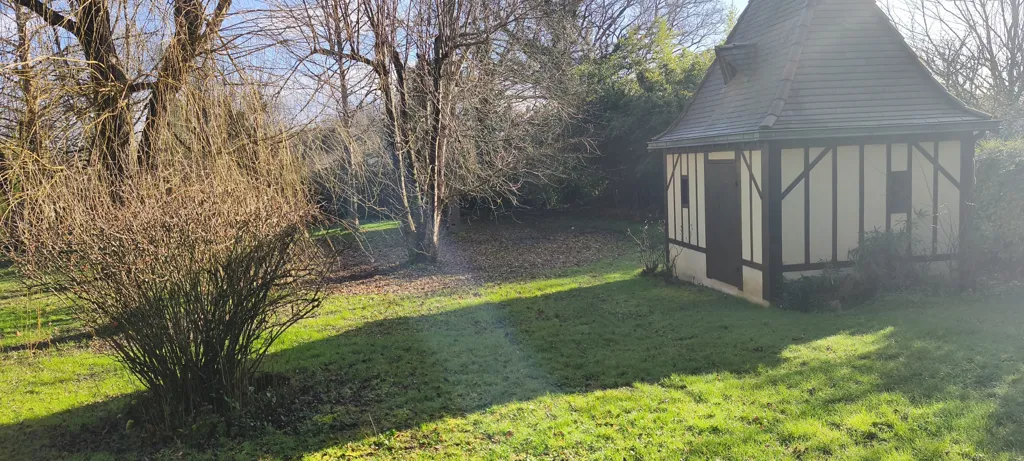 Jardin - Demeure de Caractère avec Piscine à Montpon-Ménestérol