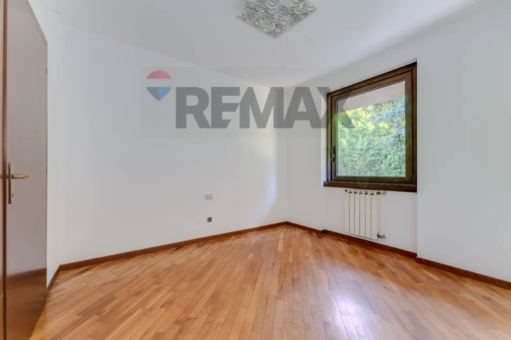 Rooms - Single Villa with Garden in Bonate Sopra