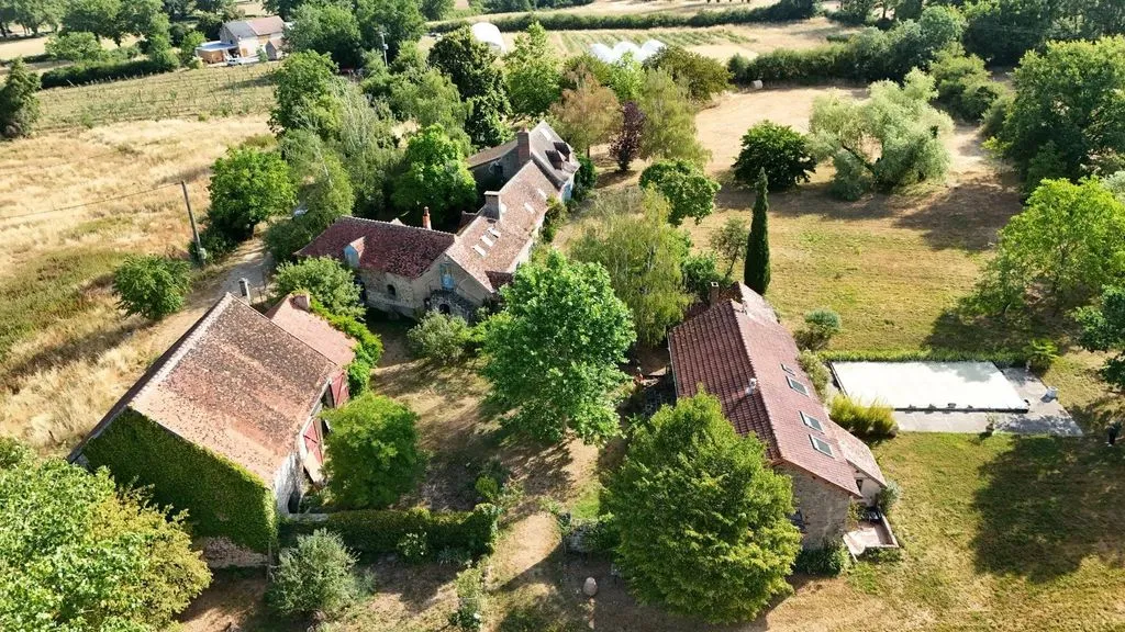 Õhuvaade - Charming Domain with Pool near Autry Isards