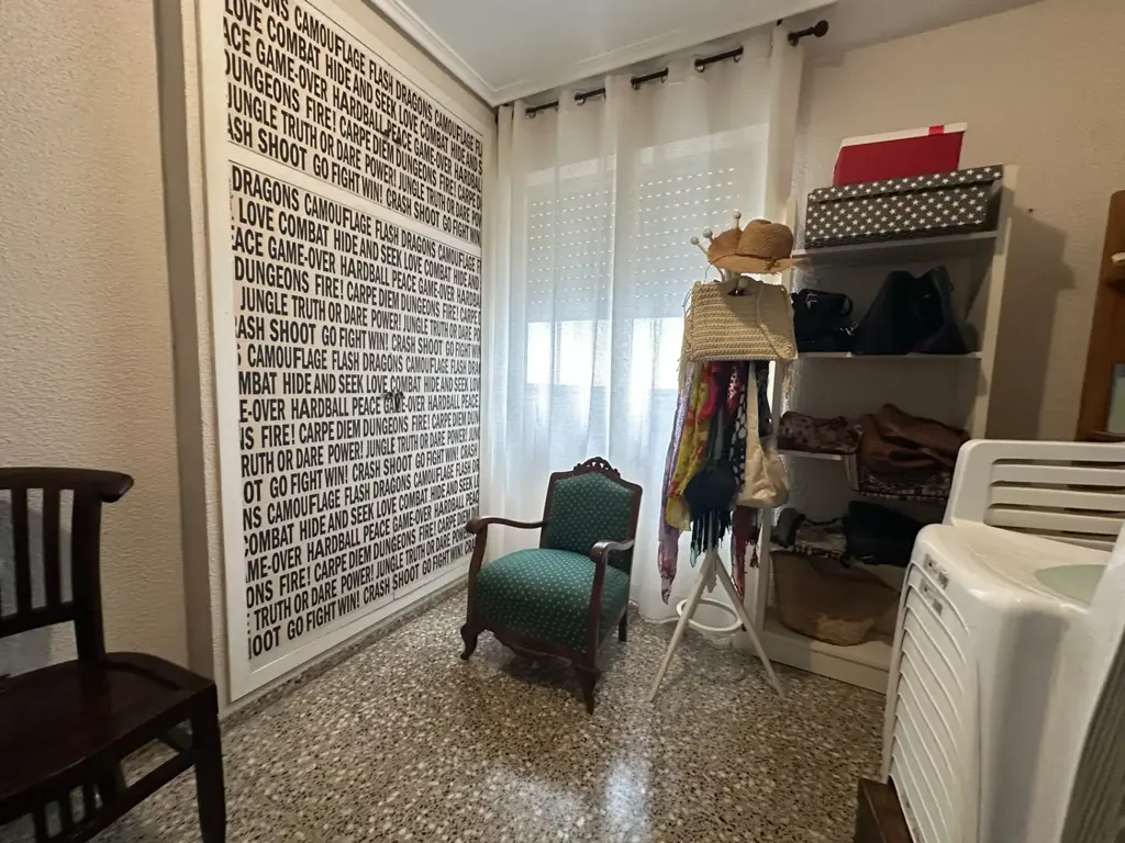 Pesuköök - Apartment with Balcony in Centre Històric-La Vila