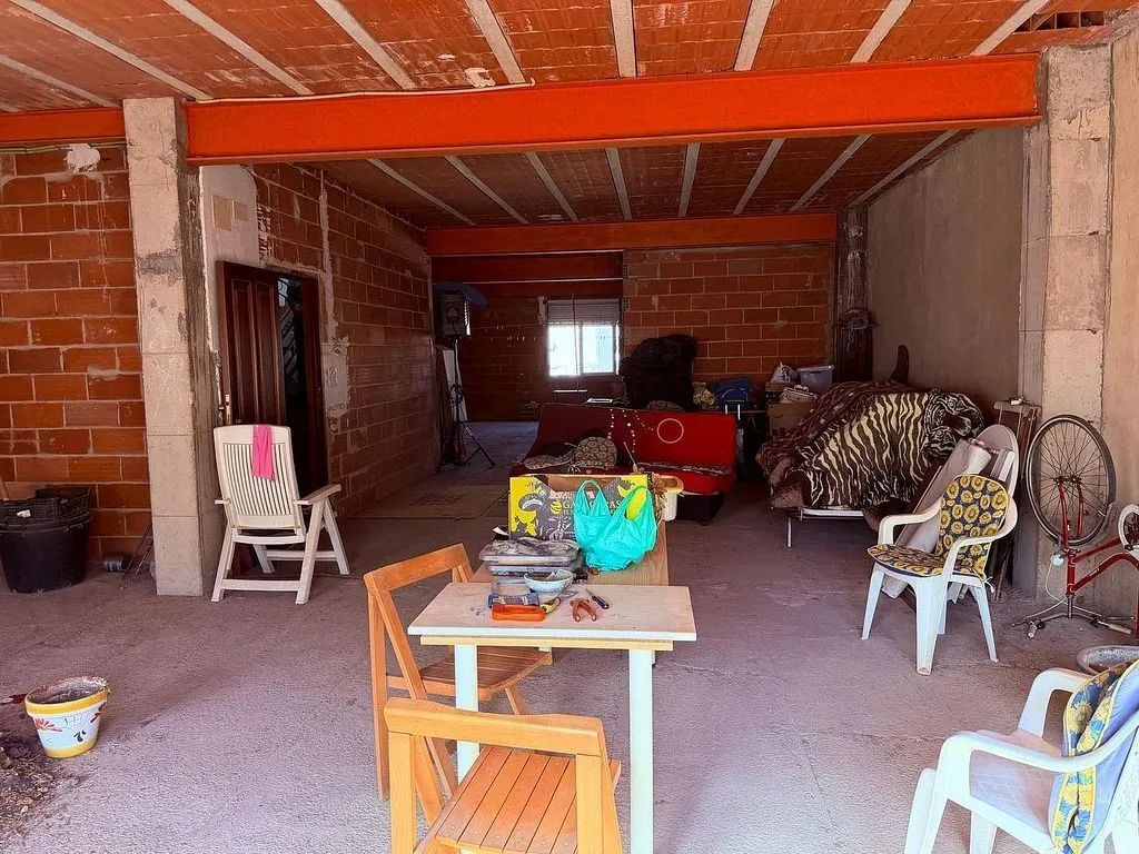 Garage - Chalet with Terraces in Meliana