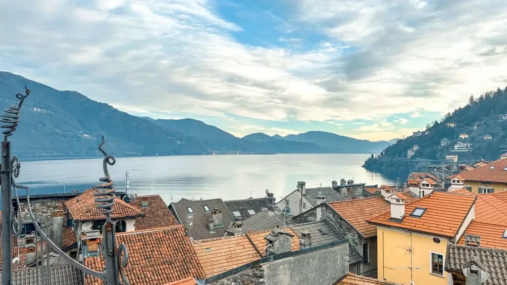 Rustic Monastery Apartment with Lake View in Cannobio