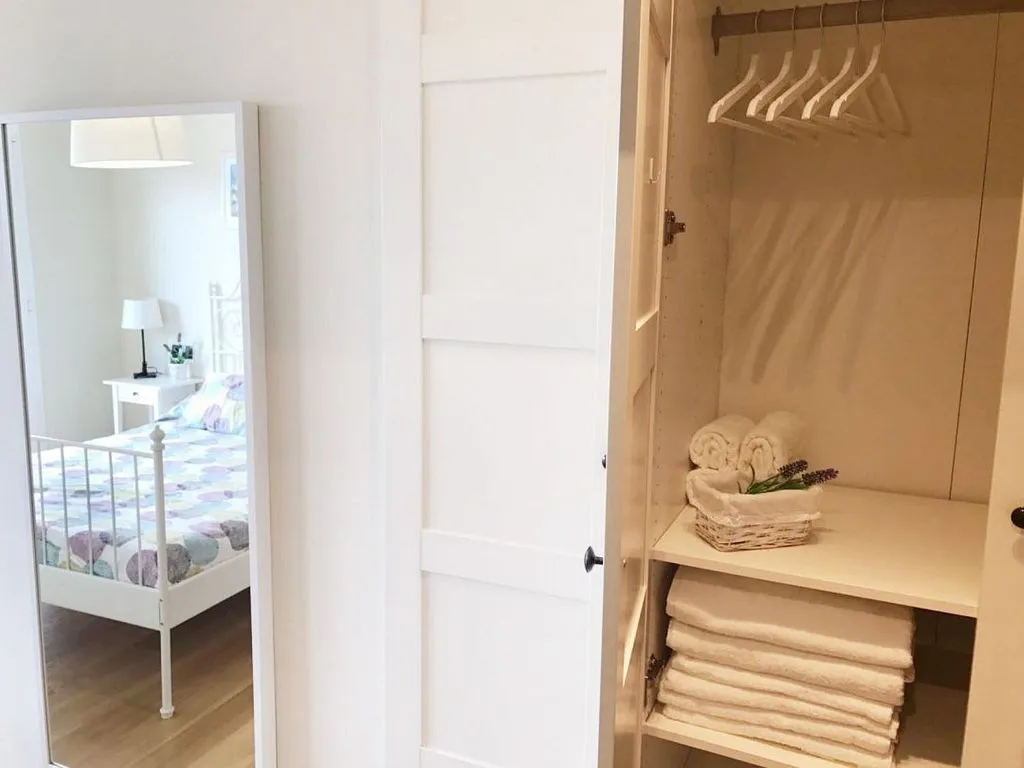Habitaciones - Apartamento exterior con balcón en Lanciego
