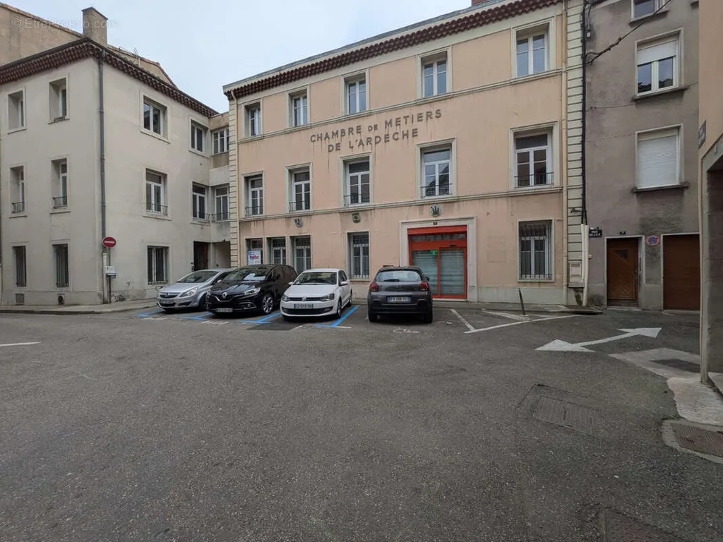 facade