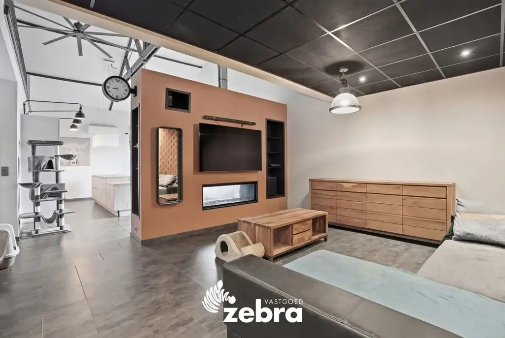 Living Room - Commercial Property with Private Flat in Pittem Centre