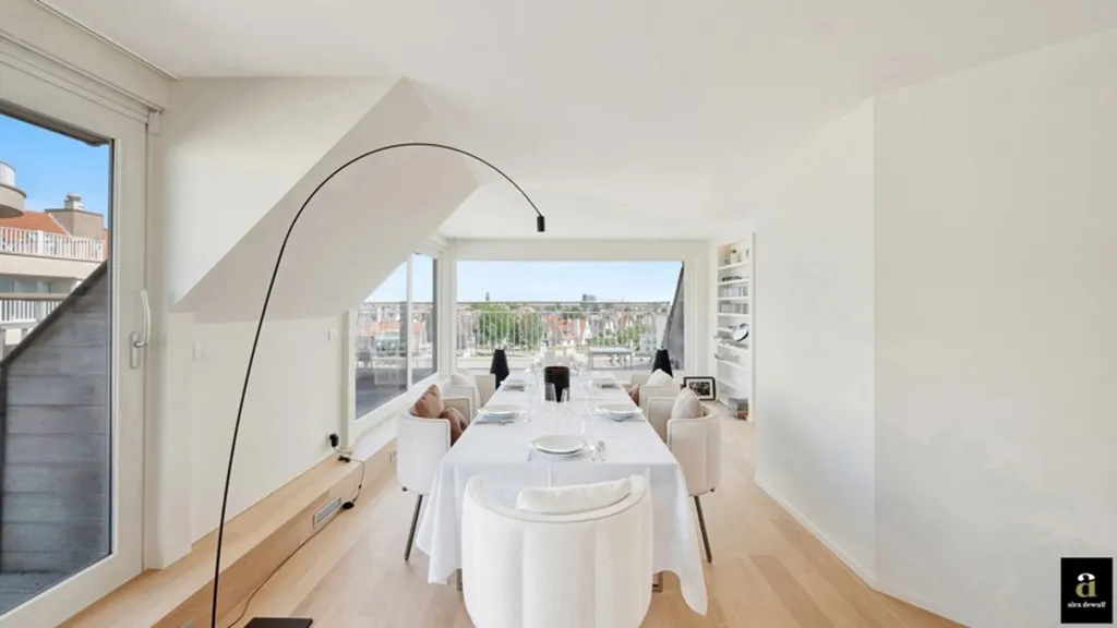 Salle à manger - Penthouse Ensoleillé avec Terrasses à Knokke