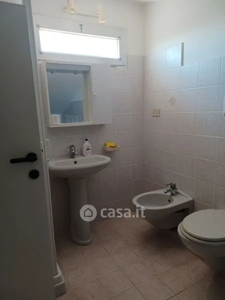 Vannitoad - Rear-Adjoining Villa with Garden in Ameglia
