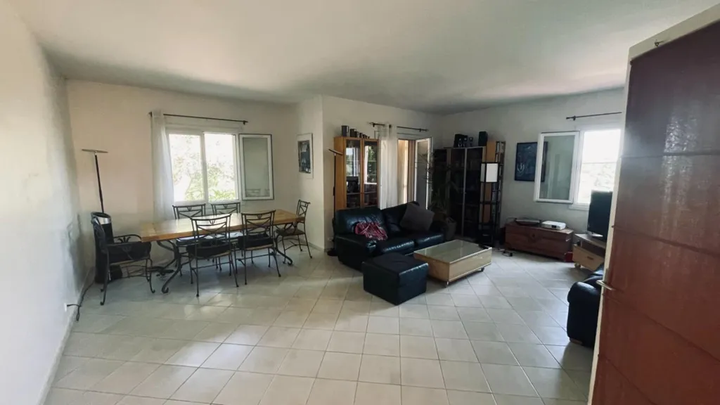 Elutuba - Luxury House with Studio near Beach in Le Pradet