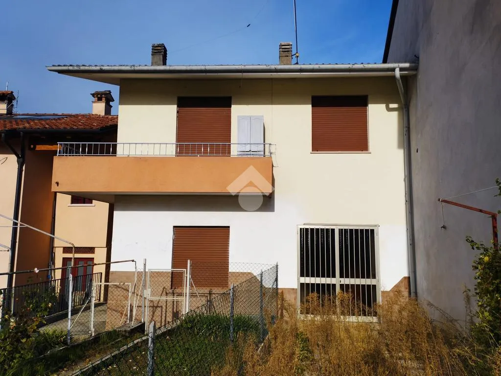 Exterior - Semi-detached House with Garden in Santorso