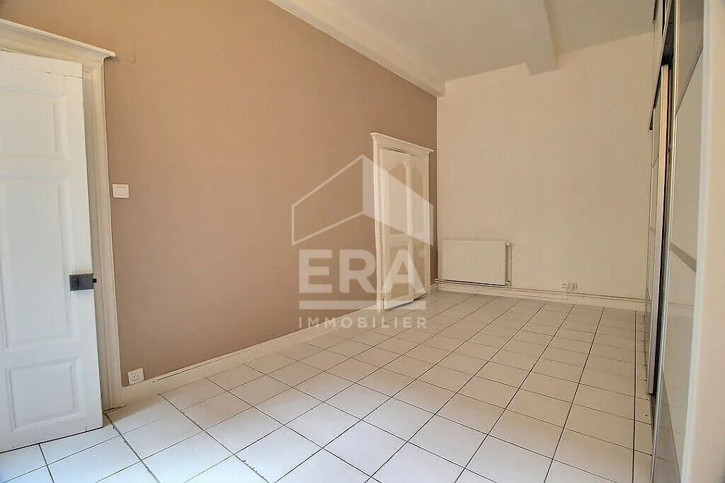 Toad - Charming 3-Bedroom Apartment in Clermont-Ferrand