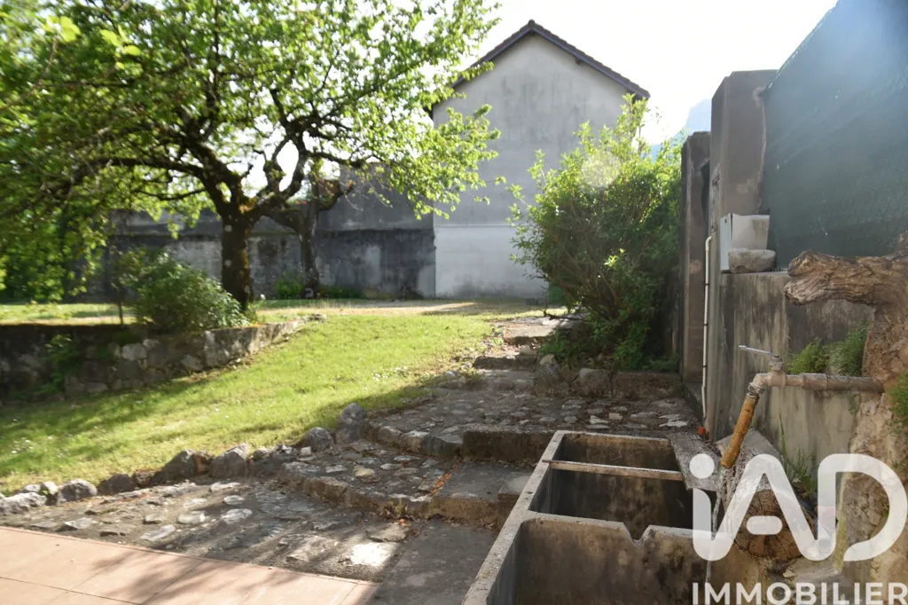Aed - House with Land in Claix