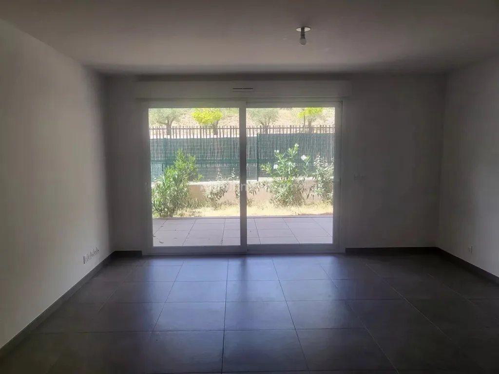 Toad - Apartment with Terrace in Saint-Raphaël