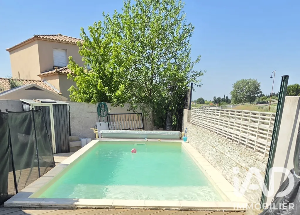 Bassein - Modern Pavilion with Pool in Bernis