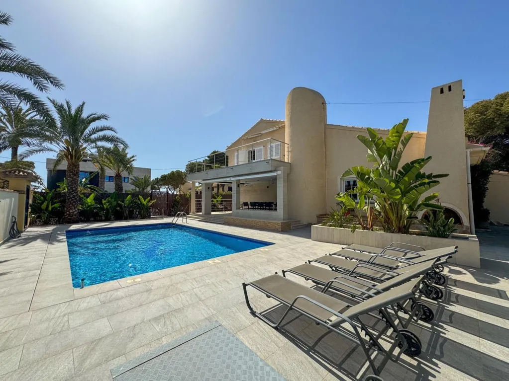 Pool - Mediterranean Villa with Pool in Cabo Roig