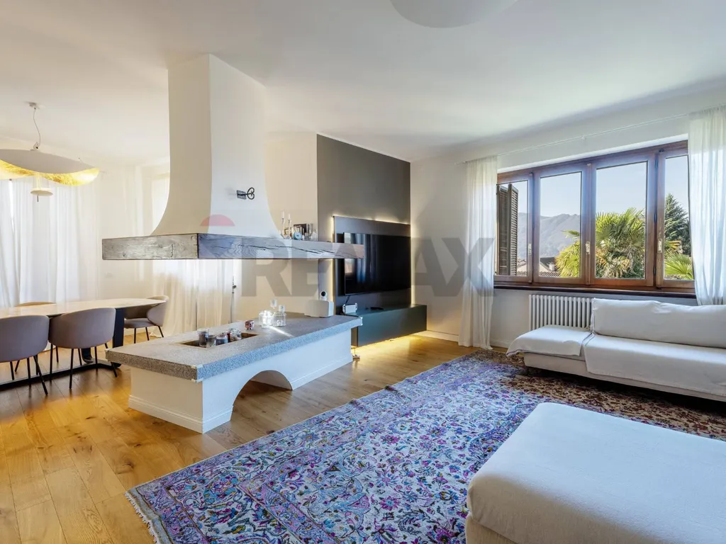 Séjour - Modern Penthouse with Lake View in Verbania