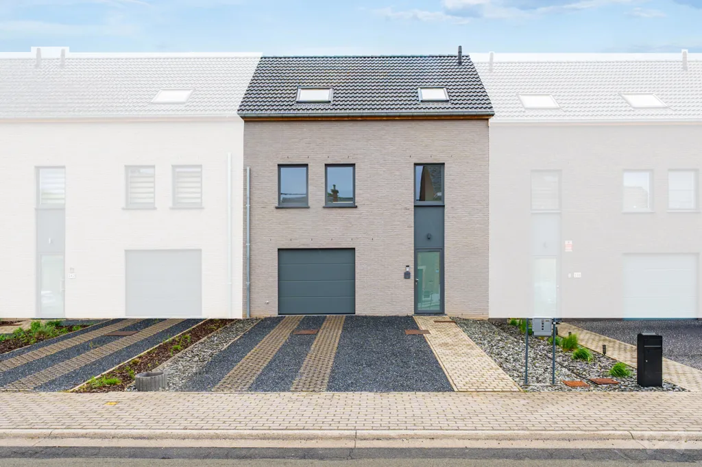 Välivaade - Recent Maison de Maître with Garden in Nivelles