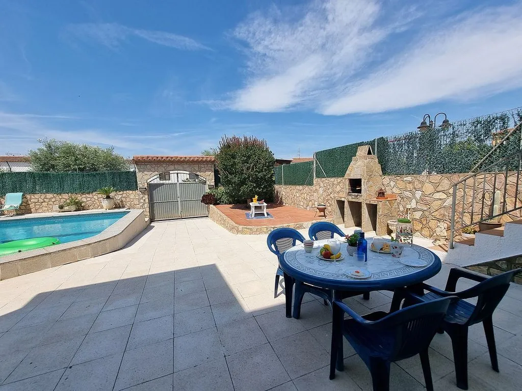 Bassein - Chalet with Pool and Terrace in L'Escala