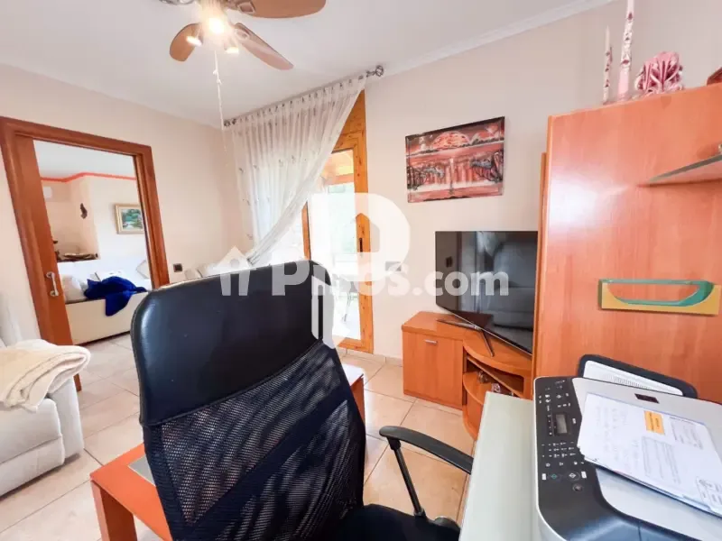 Bureau - Chalet with Jacuzzi in Vallirana