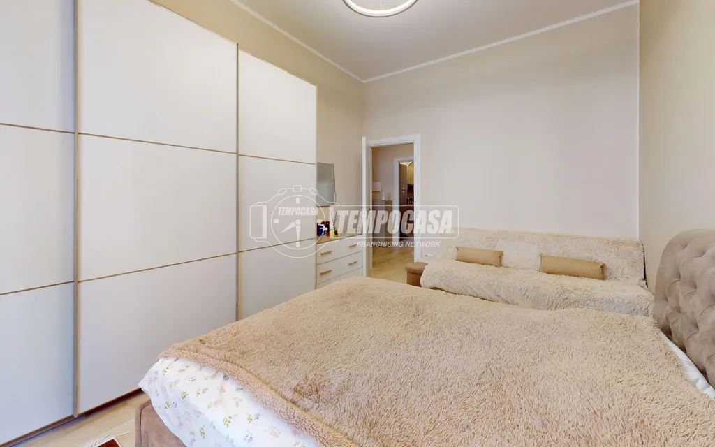 Chambres - Rear-Facing Flat with Balcony in Turin