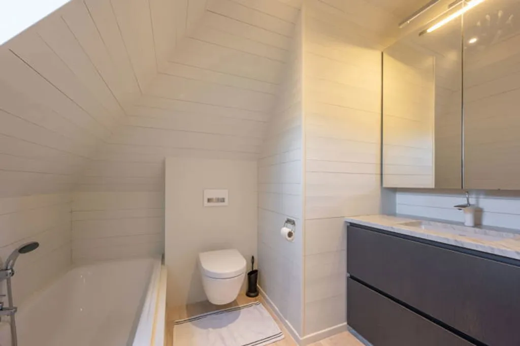 Bathrooms - Villa with Pool in Knokke The Zoute