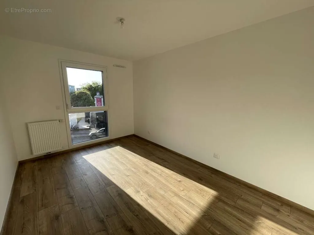 Pièces - Appartement Neuf avec Terrasse à Talence