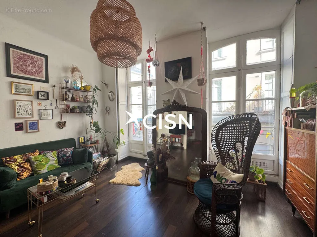 Soggiorno - Charming Apartment near Nantes Cathedral